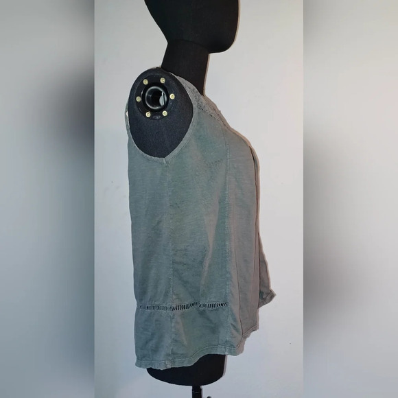 A Sonoma Eyelet Lace Olive Green Tank Top Blouse - Picture 3 of 6